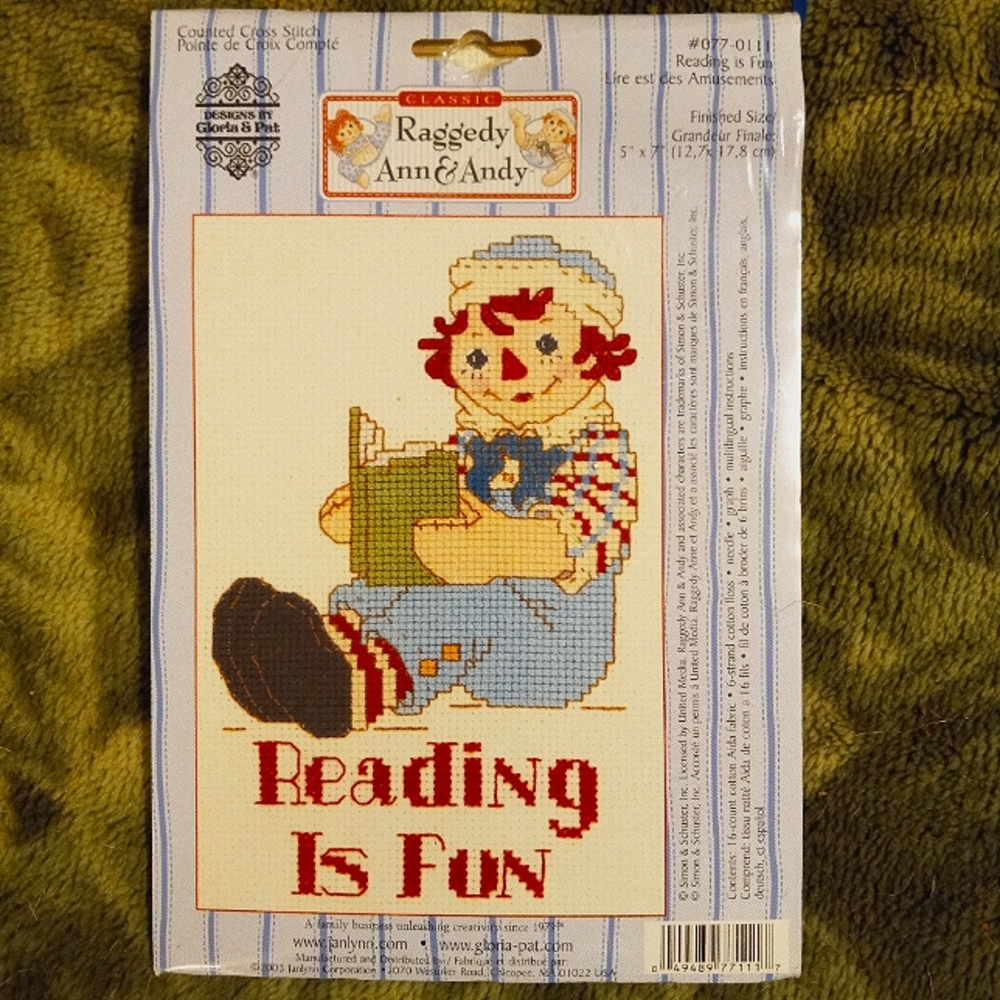 NEW 5x7 Reading Is Fun Raggedy Ann & Andy #077-0111 Cross-stitch Fun!